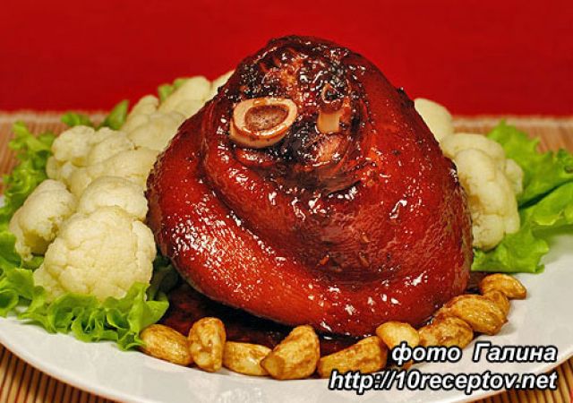 Свиные рульки с овощами Свиные рульки с овощами