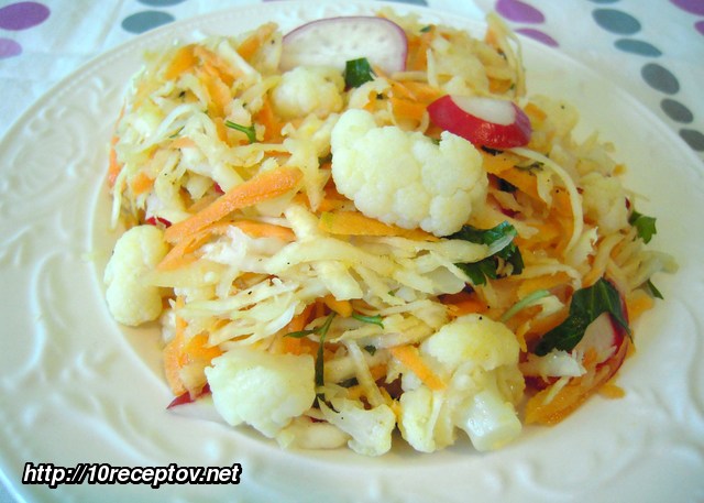 Салат из моркови и цветной капусты Салат из моркови и цветной капусты